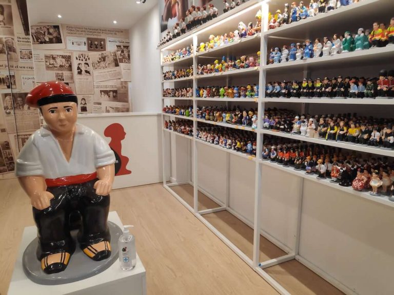 La-nova-botiga-de-Caganer.com_.-©-Caganer.com_-768x576.jpg