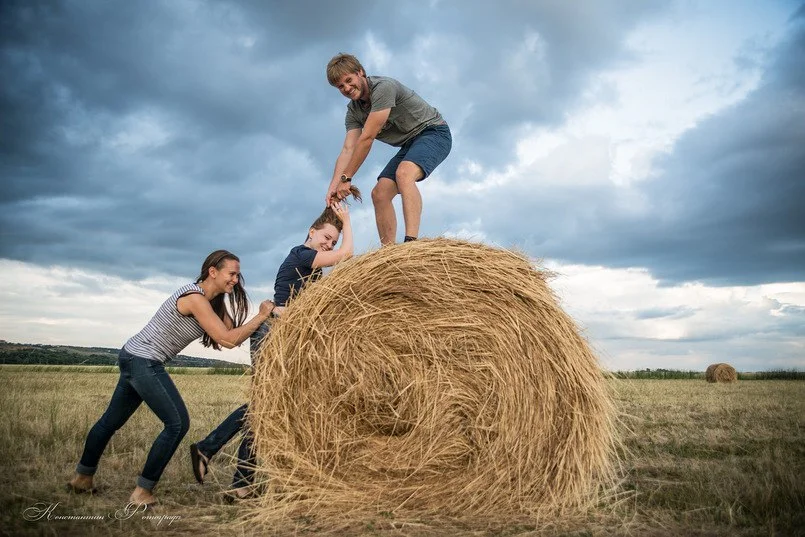 лена с андреем и таней.webp