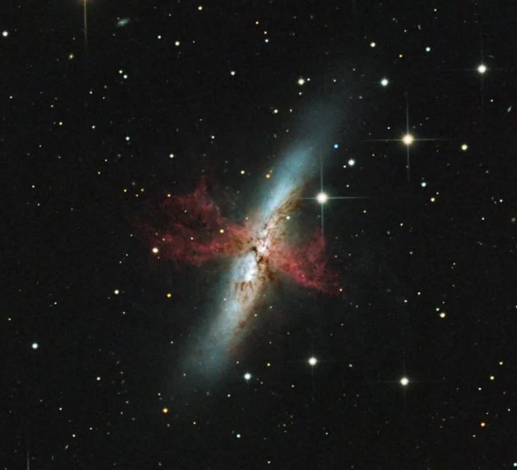 M82_final-crop-70.webp