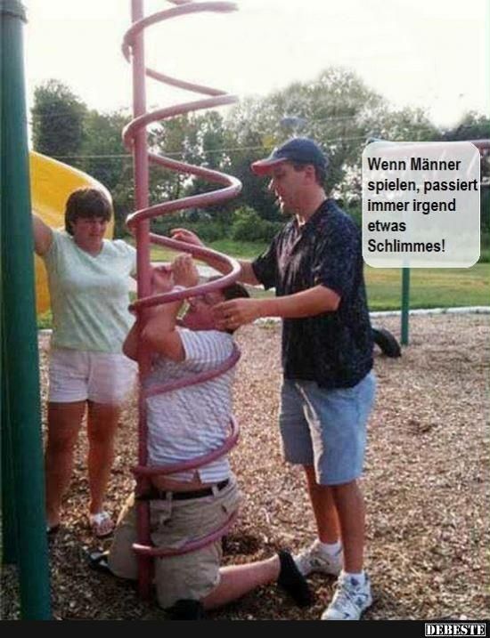 männer spielen.jpg