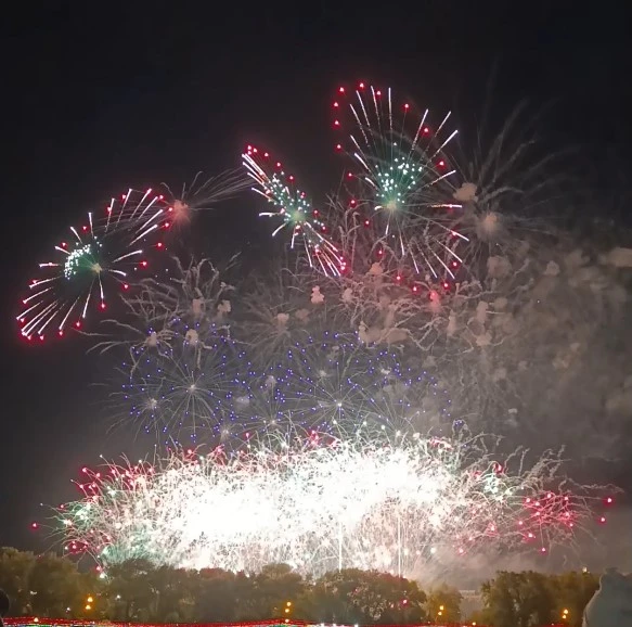 Май в кадре.webp