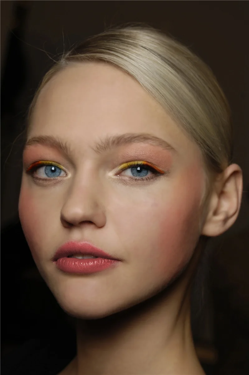 Макияж копия.webp