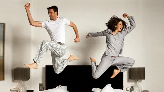 Мальчик и девочка утро.webp