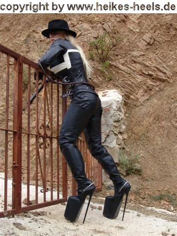 MegaHeelShootings01.03.2004 378.webp