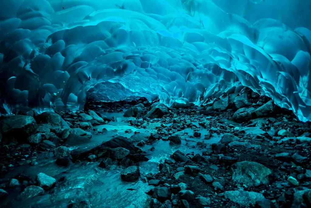 mendenhall-ice-caves_1.webp