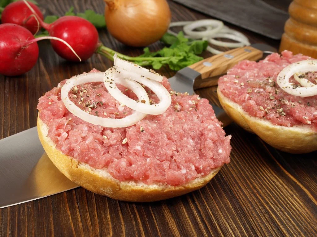 Mett-Salmonellen-1024x768.webp