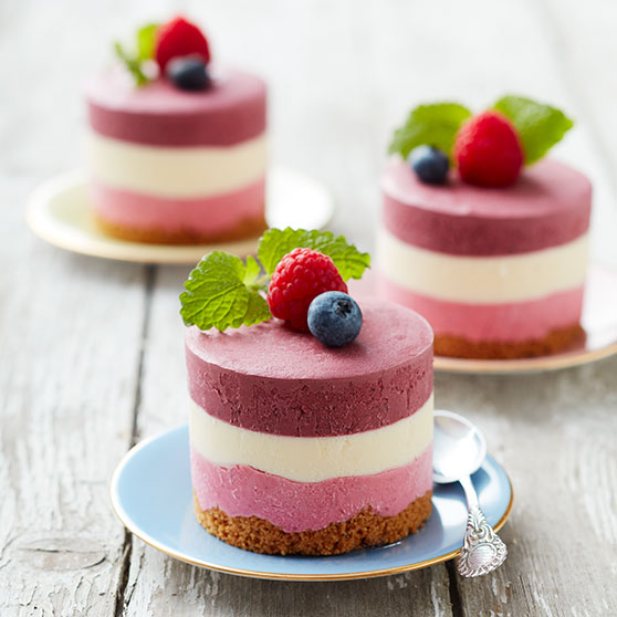 mini_layered_cheesecakes.jpg