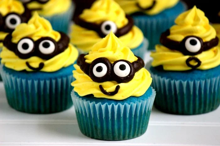 Minion-Cupcakes-5_zps1yevcpvb.webp