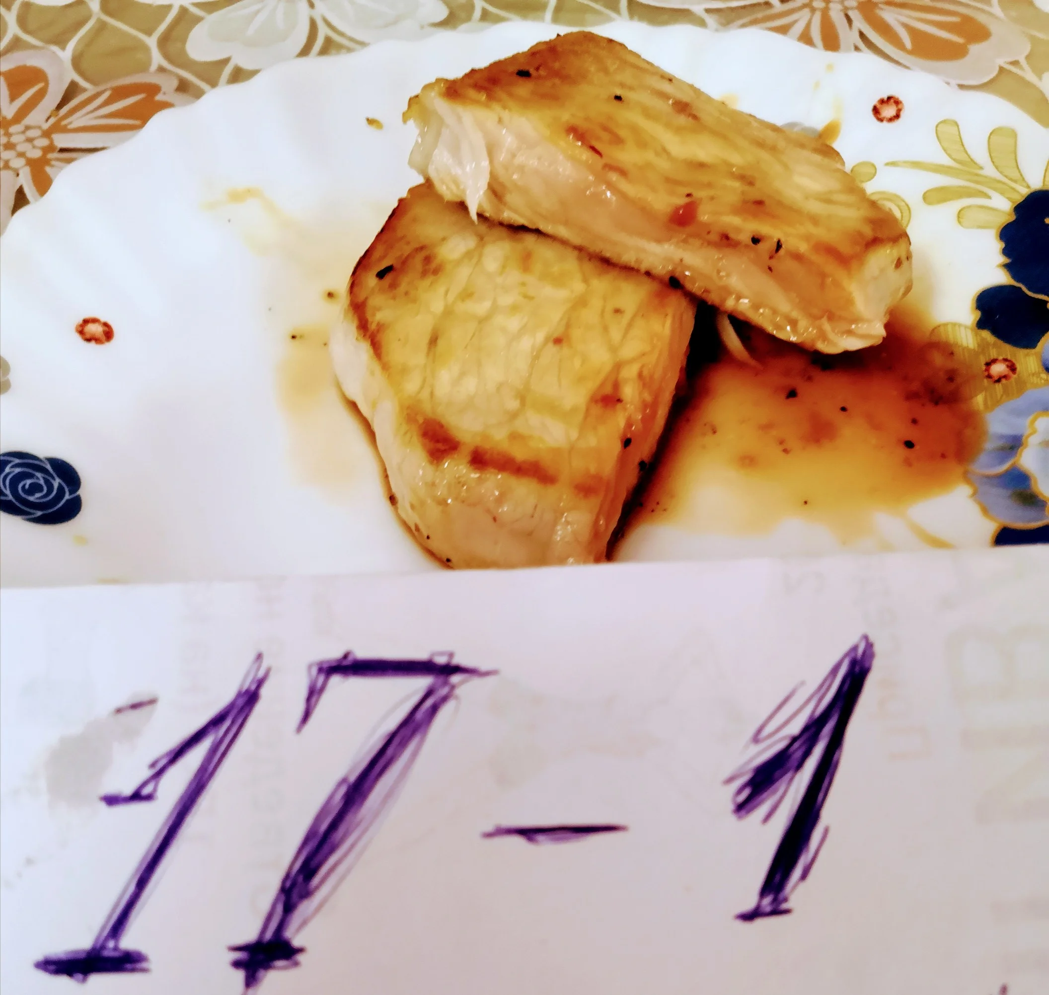 Мясо с кровью2.webp