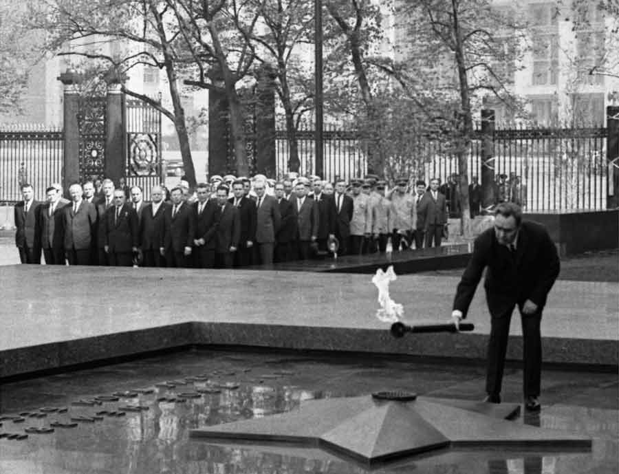 Moscow_Tomb_of_the_Unknown_Soldier.JPG