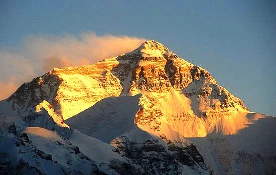 mount-everest-02.webp