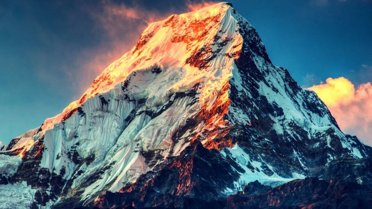 mountain-everest-nepal-asia.webp