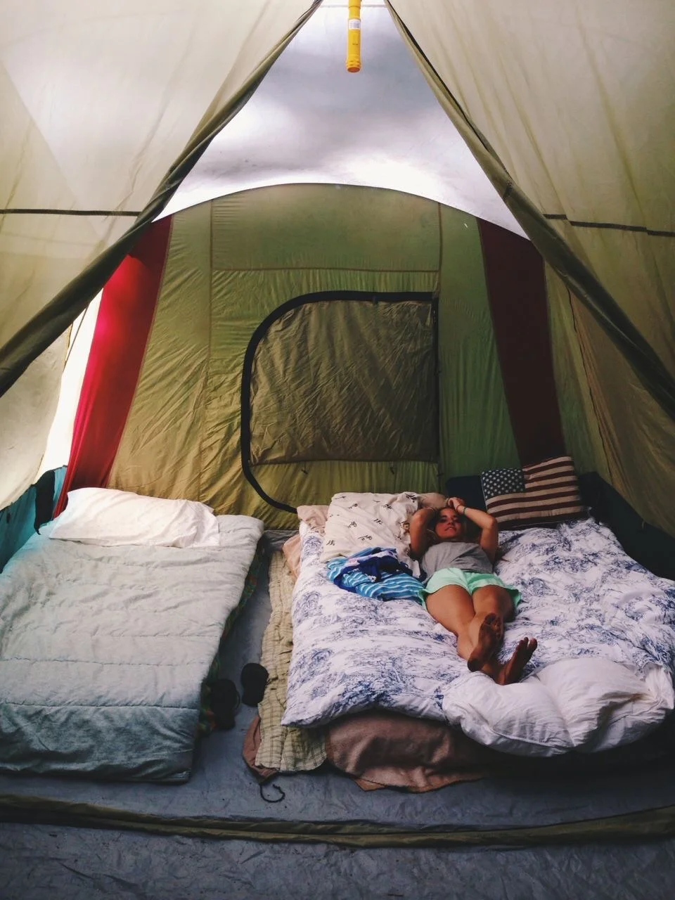 nature-camp-beds-tent-Favim.com-4163854.webp