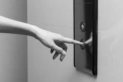 нажимать-кнопки-74322260.webp нажимать-кнопки-74322260.webp