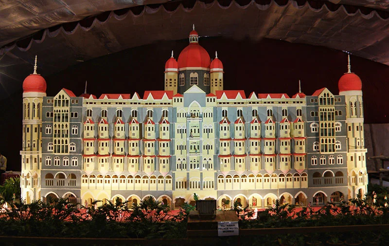 nilgiris cake show.webp