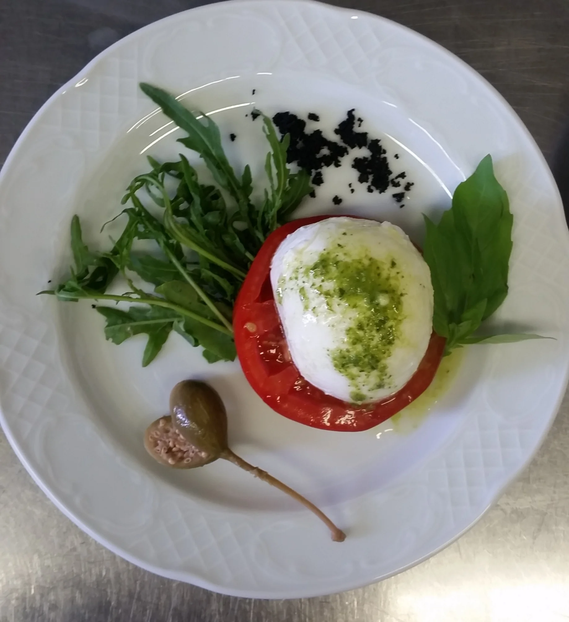 №1 помидор и моцарелла.webp