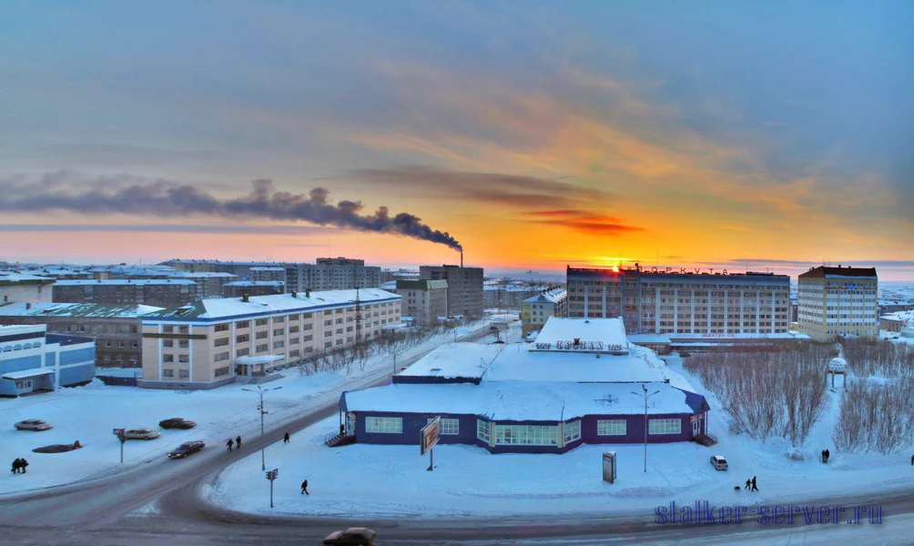 o_2011_04_02-pano_vorkuta_lenina_tec_1_hdr[1].webp