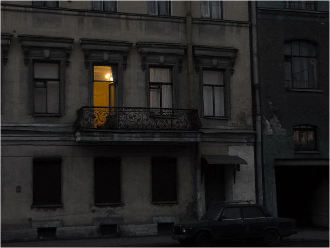 одинокое окно 2.webp