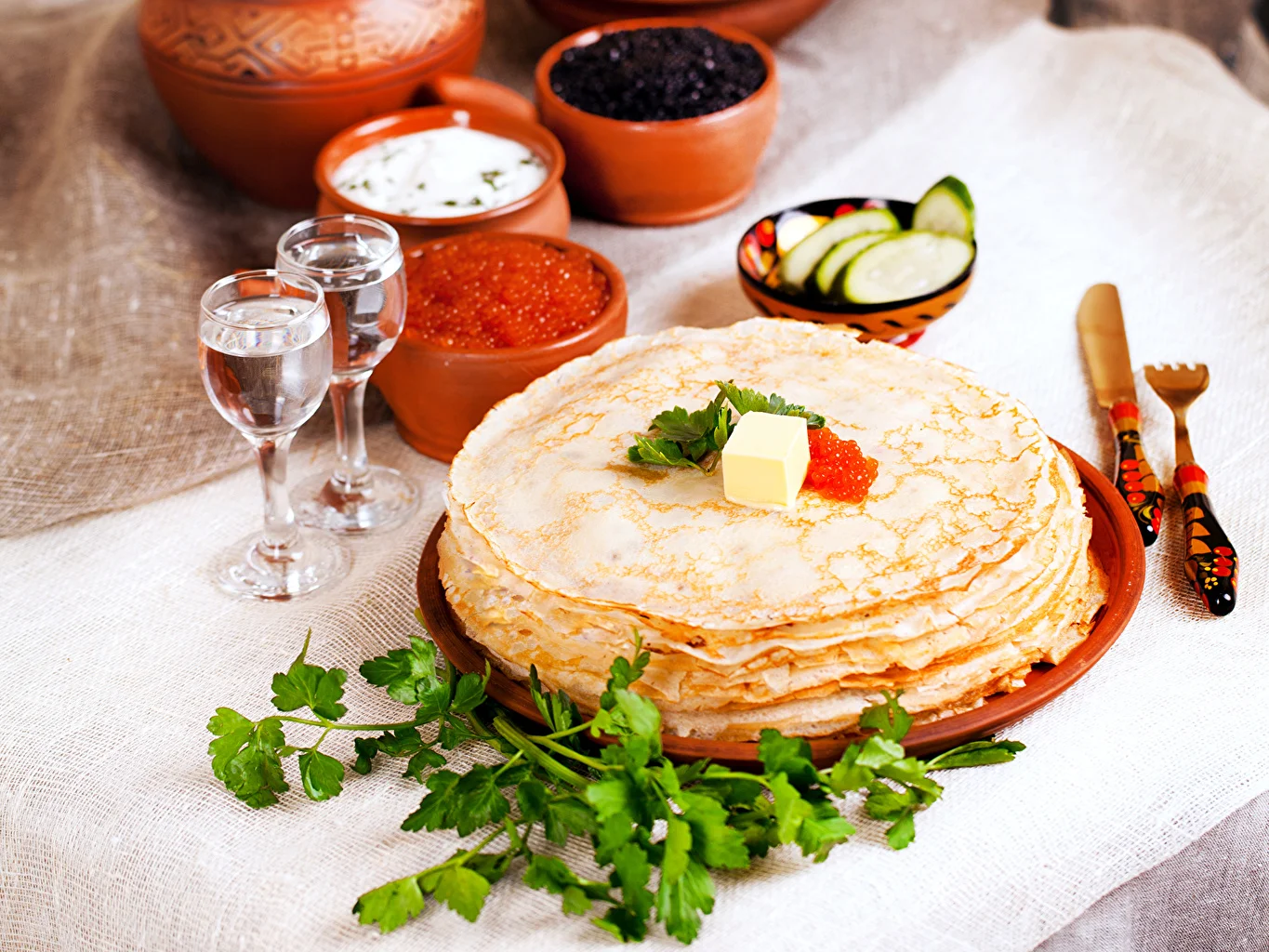 Pancake_Caviar_Vodka_474309.webp