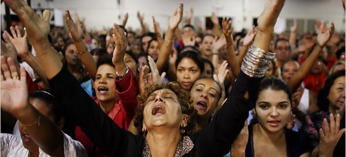 Pentecostalism-2-1200x545_c.webp