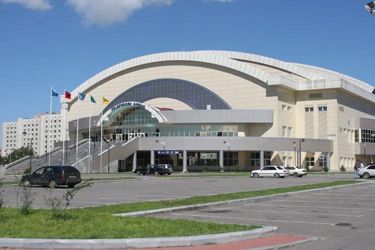 платинум арена.webp