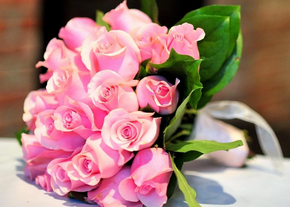 roses-pink-bouquet-flowers.webp