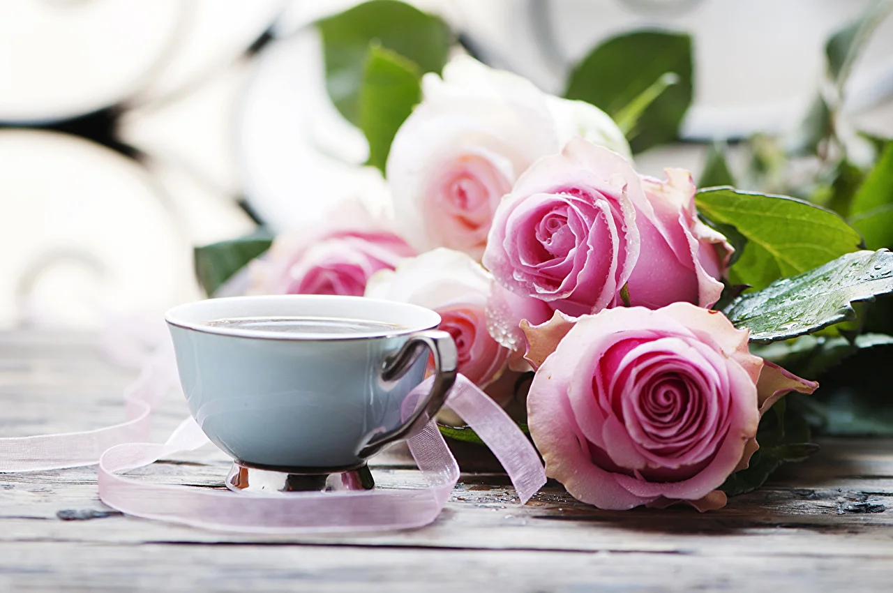 Roses_Coffee_Cup_Pink_496176.webp