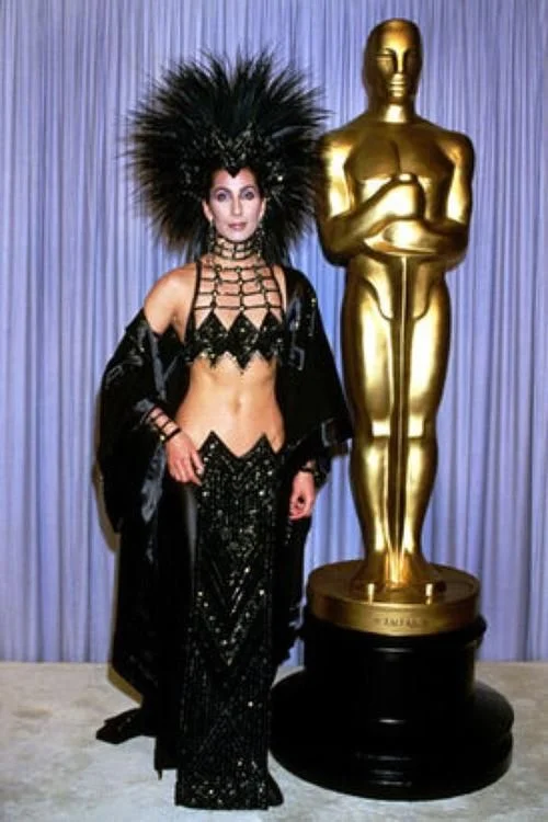 Шер на церемонии вручения премии Оскар, Лос–Анджелес, 1986.webp