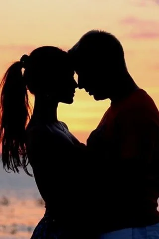 Скачать-бесплатно-картинки-на-телефон-про-любовь-красивые-крутые-5.webp
