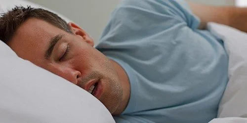 spyashchij-muzhchina-2 (1).webp