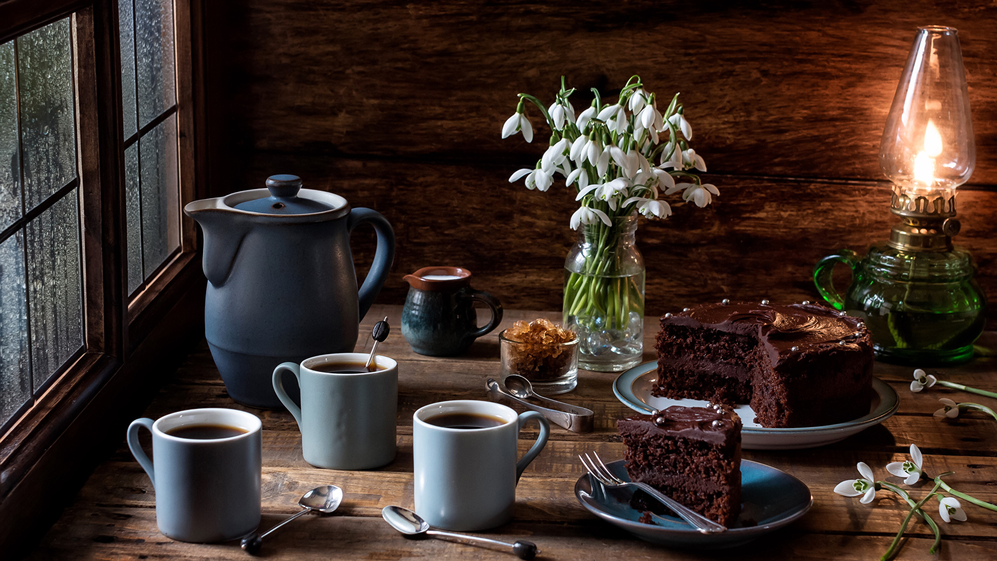 Still-life_Snowdrops_Kerosene_lamp_Coffee_Cakes_525583_2048x1152.jpg