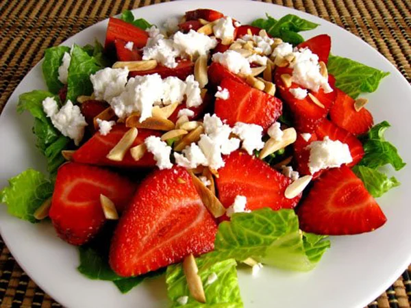 Strawberry-and-Feta-Salad-500a.webp