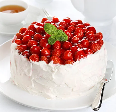 Sweets_Cakes_Strawberry_549468_467x450.webp
