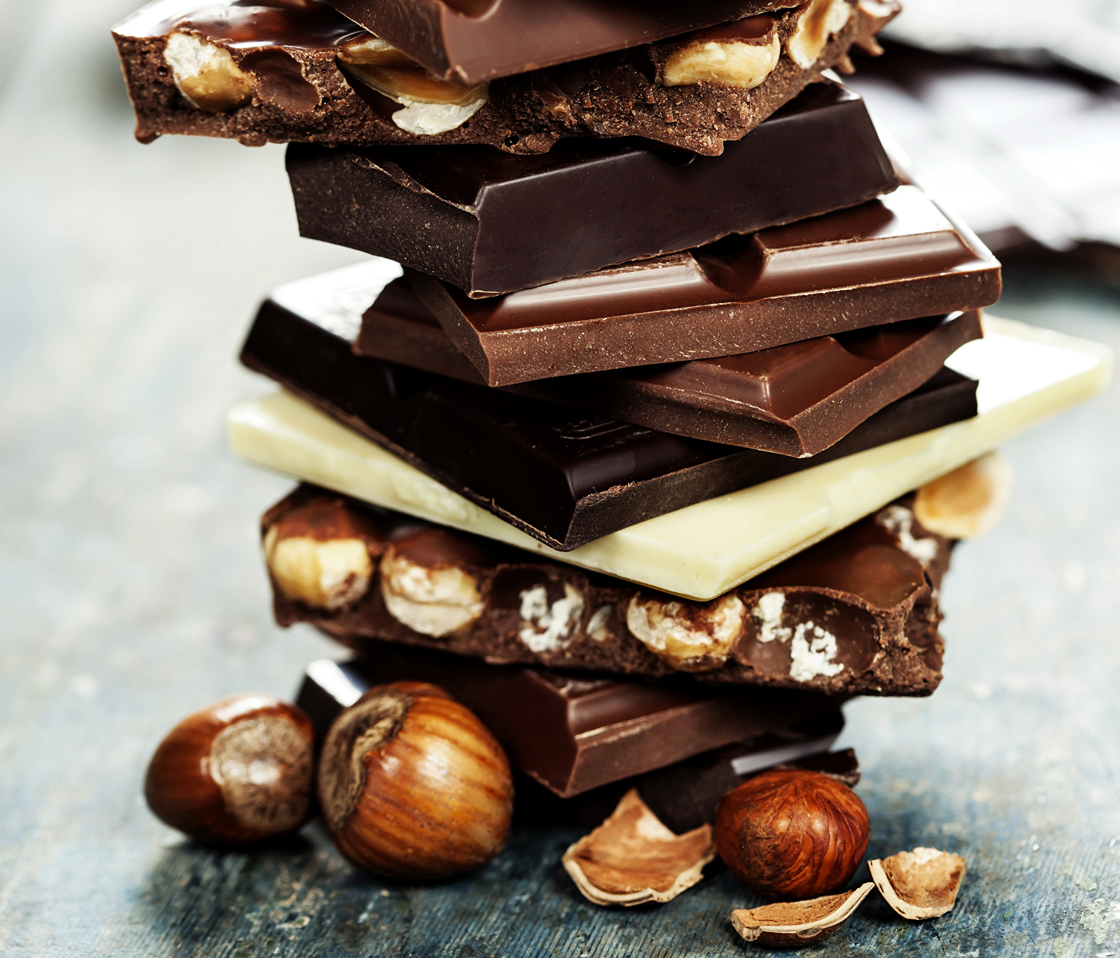 Sweets_Chocolate_Nuts_483024.jpg