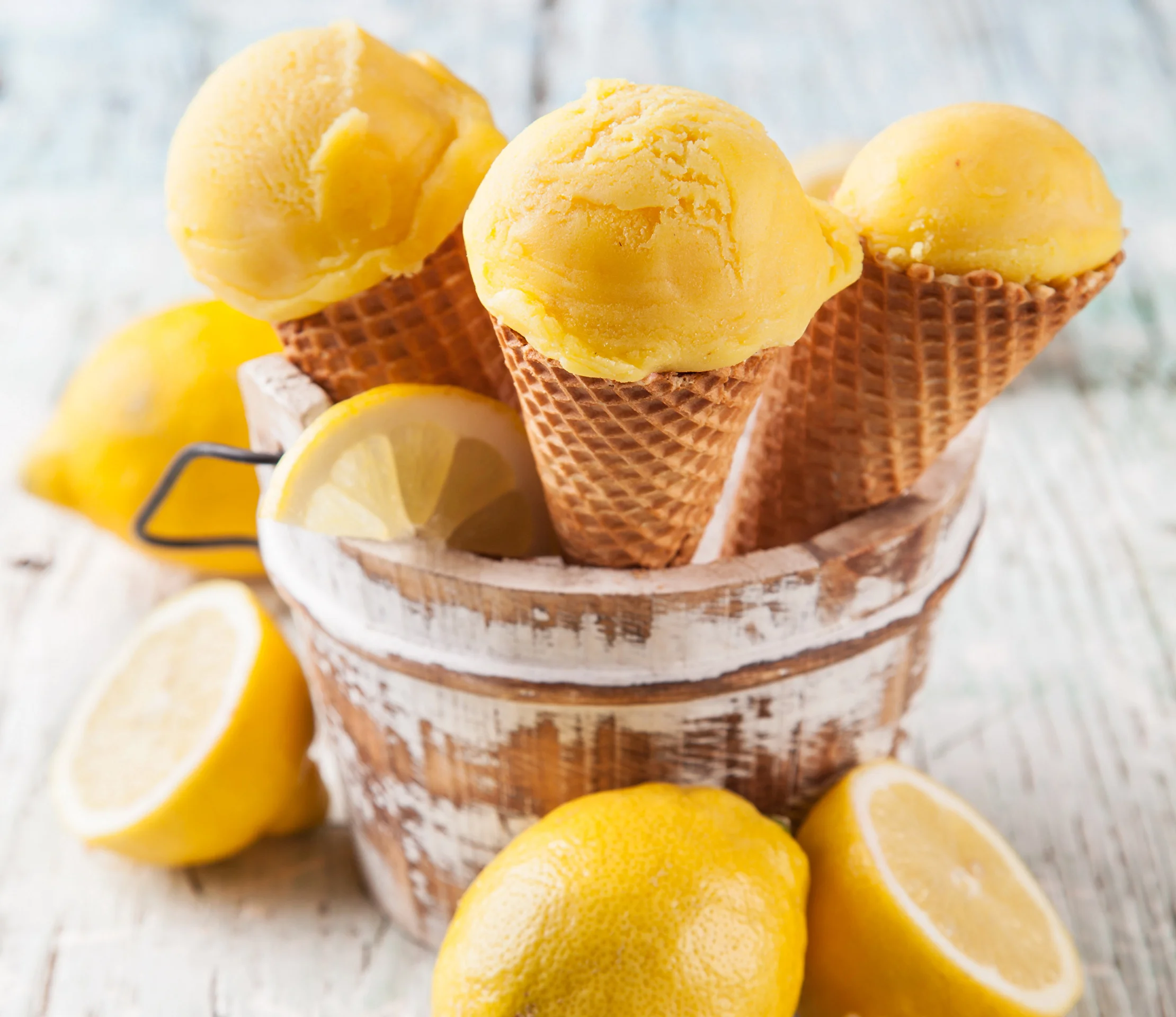 Sweets_Ice_cream_Lemons_475742.webp