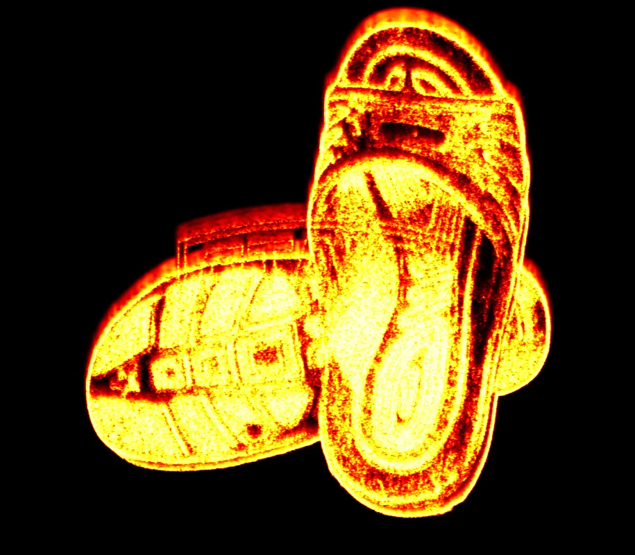 тапки горящие.webp