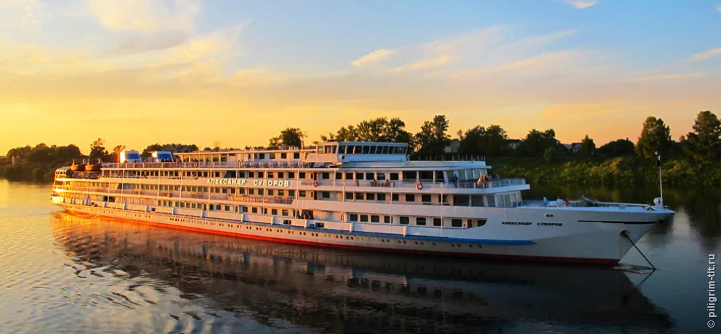 теплоход.webp
