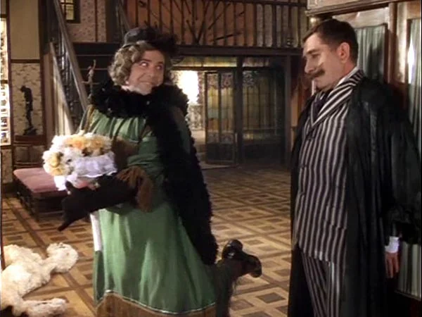 тетя игривая.webp