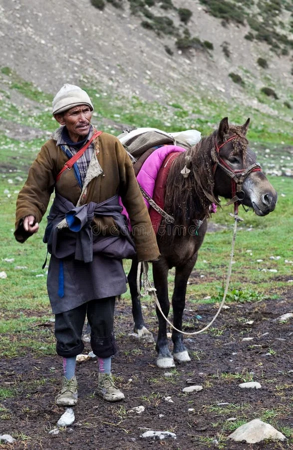 tibetan-herdsman-23894477.webp