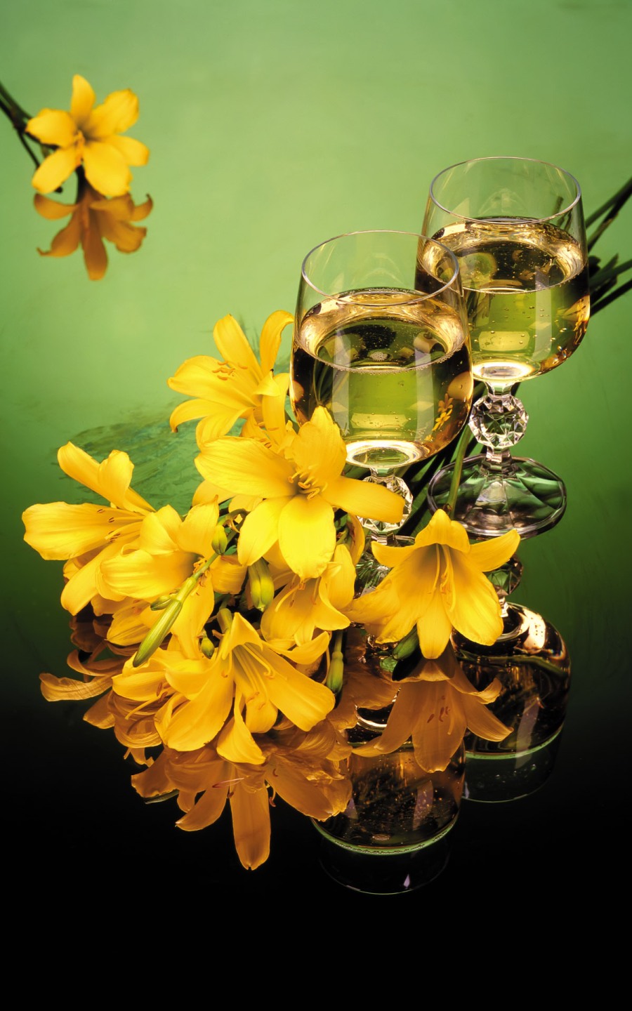 tmp_flowers-glasses-7-678546027.jpg