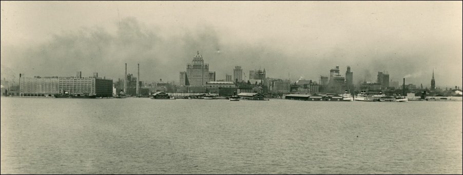 Торонто, Канада. 1930 и 2013 год.jpg