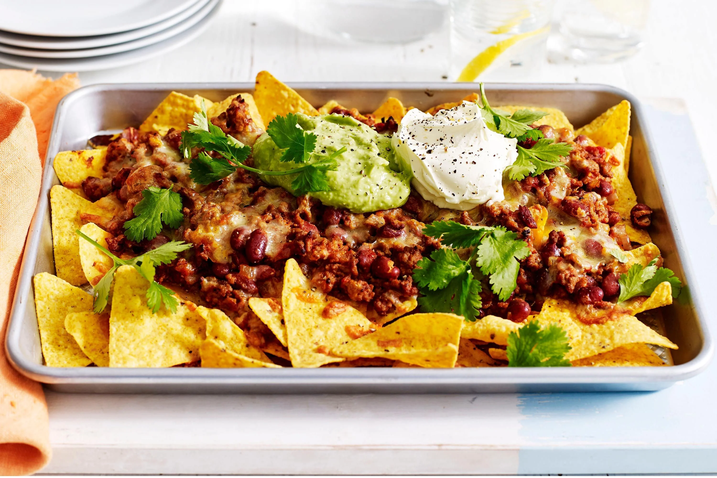 tray-baked-nachos-102903-1.webp