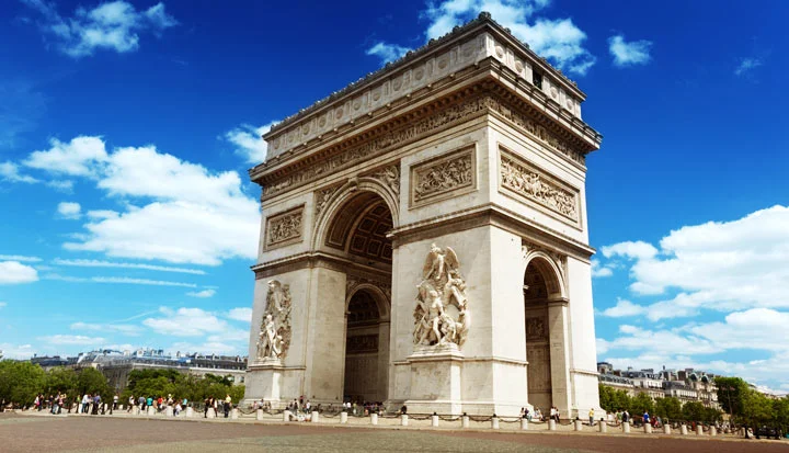 triumfalnaya-arka-parizha.webp