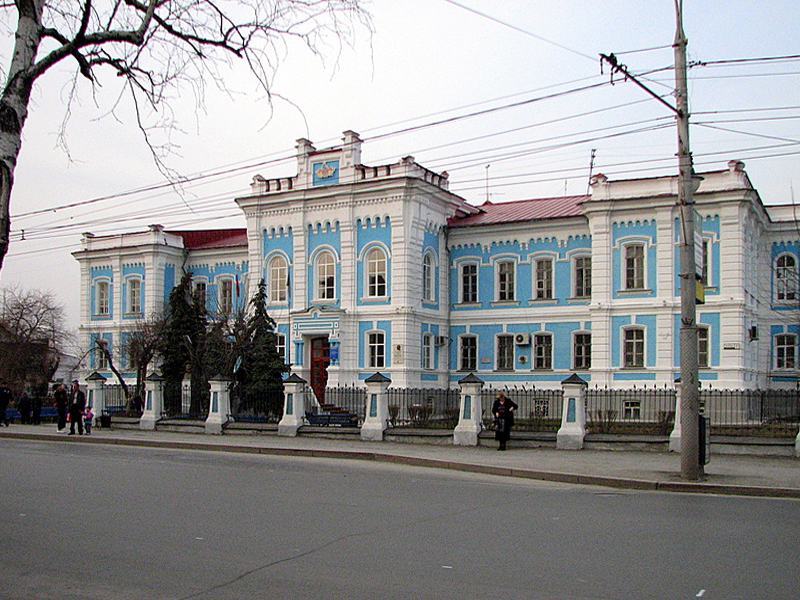 Tyumen-TGU.JPG