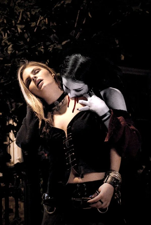 vampire__s_kiss_by_vamphunter777.webp