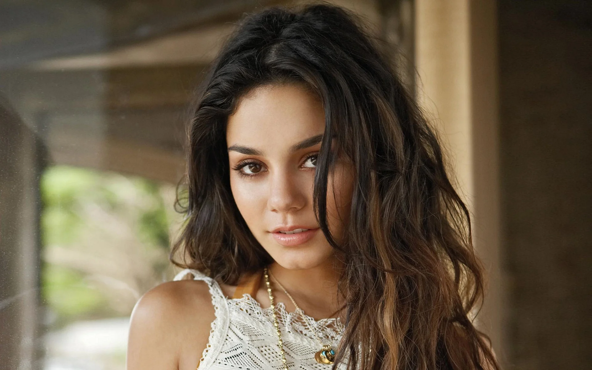 vanessa-hudgens-16698.webp