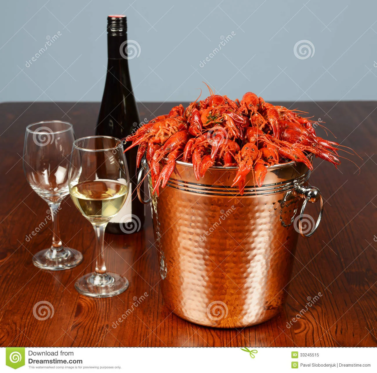 ве-ро-впо-не-омаров-реки-с-вином-33245515.webp