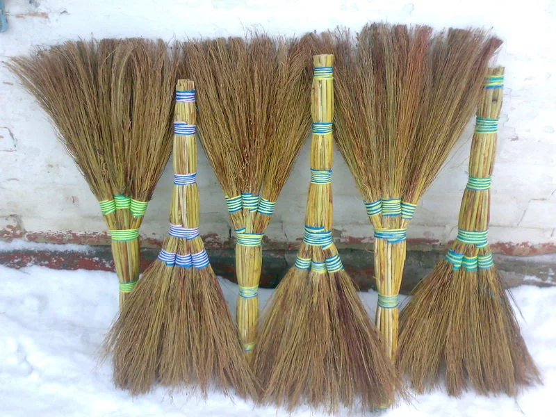 веники-для-подметания.webp