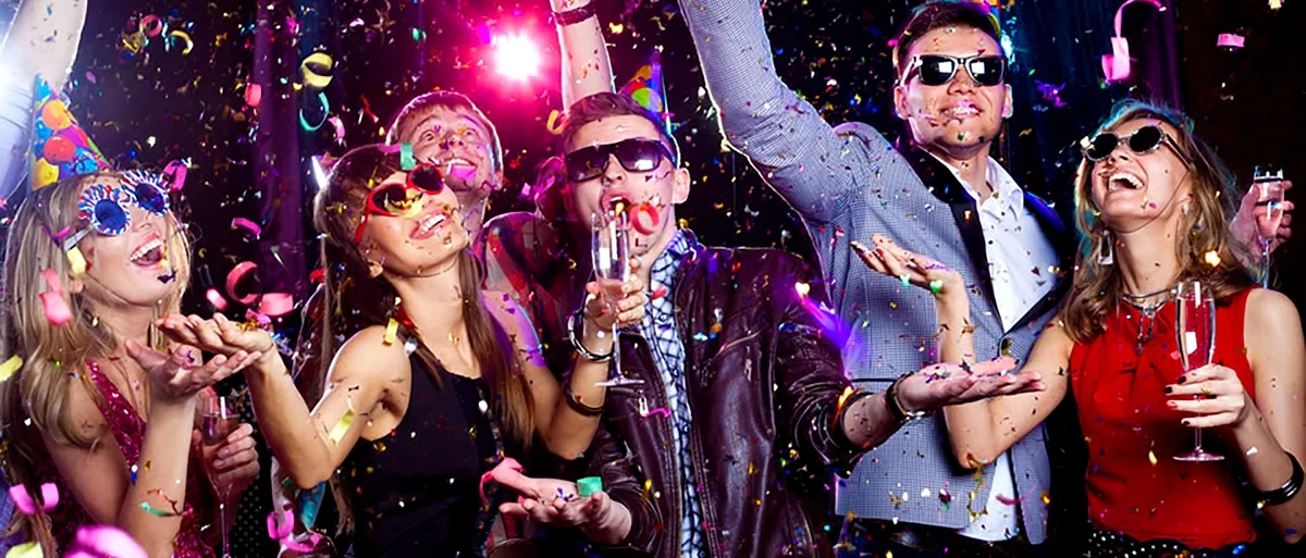 Всем праздника 1.webp