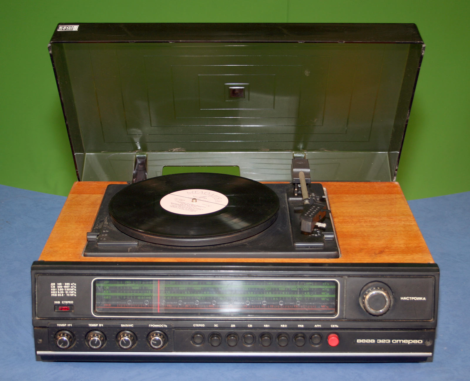 wega323s12.jpg